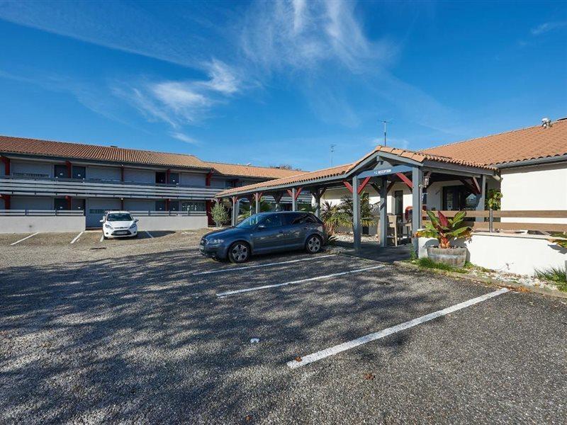 Kyriad Bordeaux - Merignac Aeroport Bagian luar foto