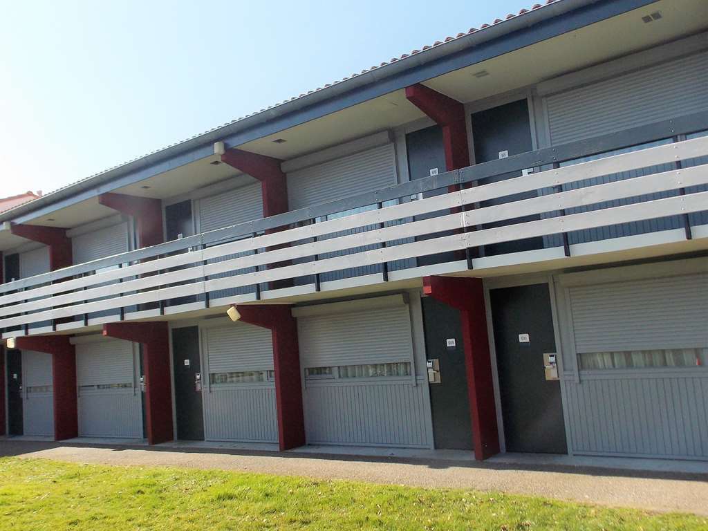 Kyriad Bordeaux - Merignac Aeroport Bagian luar foto